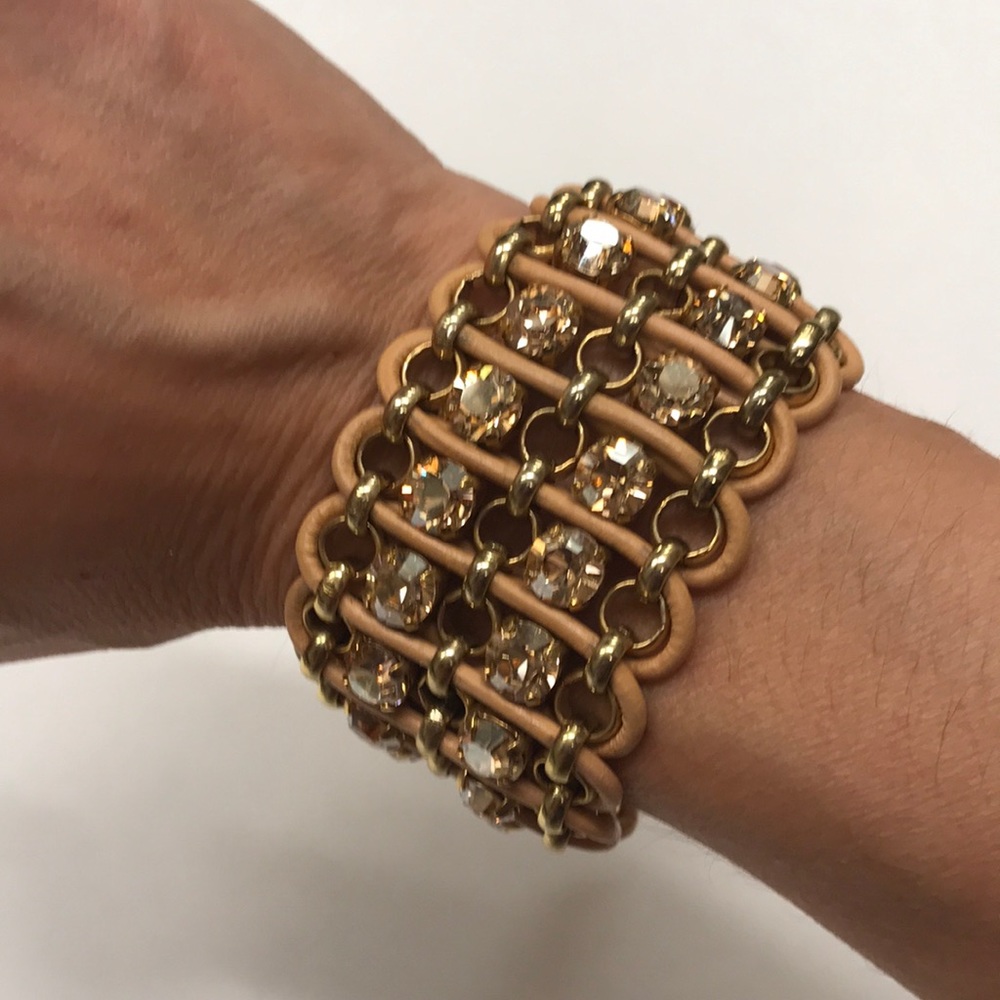 NWT Leather and rhinestone bracelet